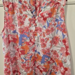 Floral Button-Front Sleeveless Camisole in Multi-Color